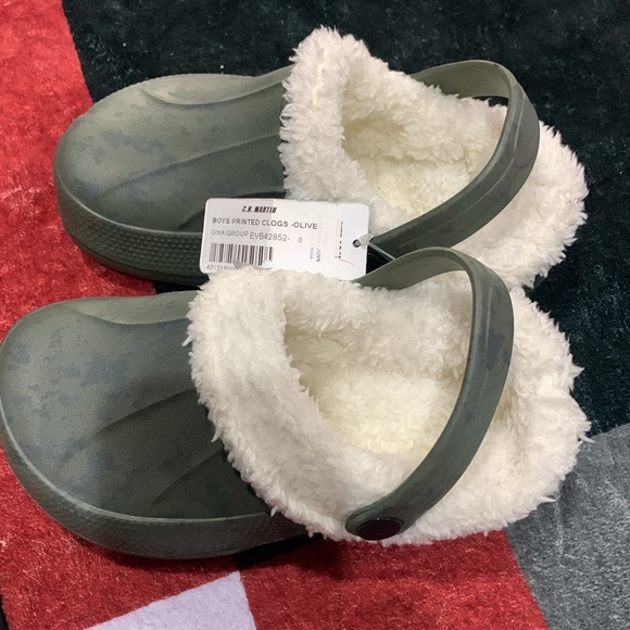 Clogs - Picture 2 of 4